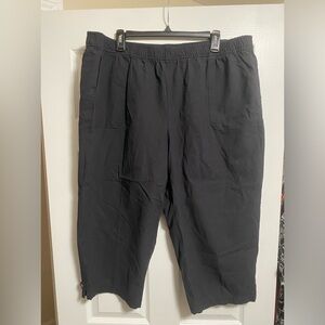 Croft and Barrow Black Capris Size 1X